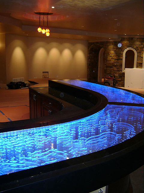 led-water-bubble-table-1.jpg (480?640)